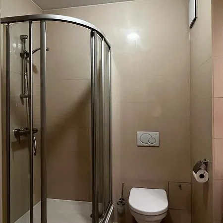 Prywatny, W 4 -gwiazdkowym Diva, Balkon, 300m Do Morza, Do Dworca Pkp Pieszo 10 Minut, Darmowe Wifi W Apartamencie, Dodatkowo Platne - Parking, Spa, Silownia, Squash Διαμέρισμα