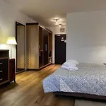 Prywatny, W 4 -gwiazdkowym Diva, Balkon, 300m Do Morza, Do Dworca Pkp Pieszo 10 Minut, Darmowe Wifi W Apartamencie, Dodatkowo Platne - Parking, Spa, Silownia, Squash Lejlighed *