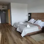 Prywatny, W 4 -gwiazdkowym Diva, Balkon, 300m Do Morza, Do Dworca Pkp Pieszo 10 Minut, Darmowe Wifi W Apartamencie, Dodatkowo Platne - Parking, Spa, Silownia, Squash *