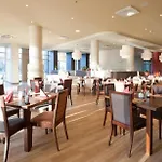 Prywatny, W 4 -gwiazdkowym Diva, Balkon, 300m Do Morza, Do Dworca Pkp Pieszo 10 Minut, Darmowe Wifi W Apartamencie, Dodatkowo Platne - Parking, Spa, Silownia, Squash * Kołobrzeg