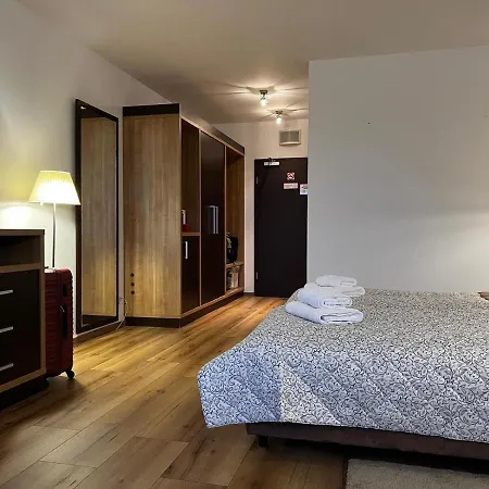 Prywatny, W 4 -gwiazdkowym Diva, Balkon, 300m Do Morza, Do Dworca Pkp Pieszo 10 Minut, Darmowe Wifi W Apartamencie, Dodatkowo Platne - Parking, Spa, Silownia, Squash Appartement *