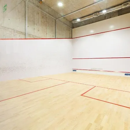 Prywatny, W 4 -gwiazdkowym Diva, Balkon, 300m Do Morza, Do Dworca Pkp Pieszo 10 Minut, Darmowe Wifi W Apartamencie, Dodatkowo Platne - Parking, Spa, Silownia, Squash * Kolobřeh