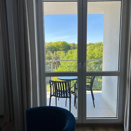 Prywatny, W 4 -gwiazdkowym Diva, Balkon, 300m Do Morza, Do Dworca Pkp Pieszo 10 Minut, Darmowe Wifi W Apartamencie, Dodatkowo Platne - Parking, Spa, Silownia, Squash Daire