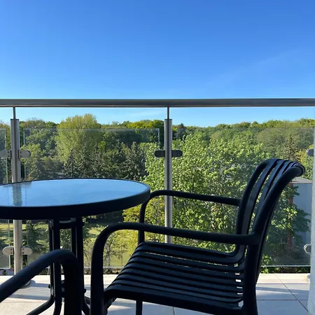 Apartmán Prywatny, W 4 -gwiazdkowym Diva, Balkon, 300m Do Morza, Do Dworca Pkp Pieszo 10 Minut, Darmowe Wifi W Apartamencie, Dodatkowo Platne - Parking, Spa, Silownia, Squash